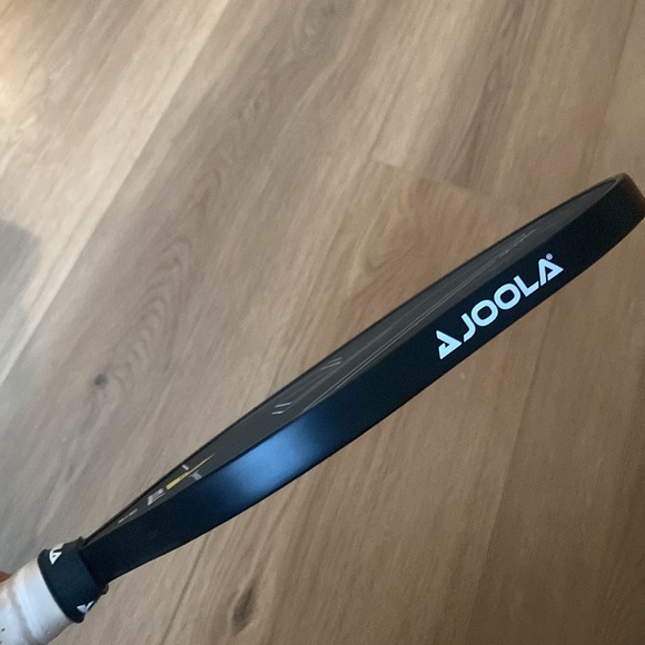 Joola Pickleball Paddle - Picture 5 of 9